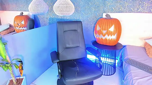 zorre  online show from 10-29-25, 05:58