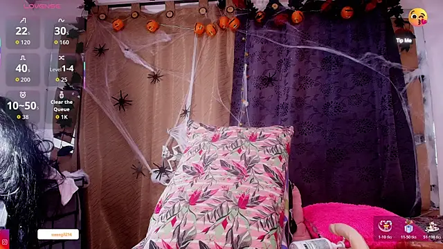 sweegirl69 online show from 10-28-25, 11:58