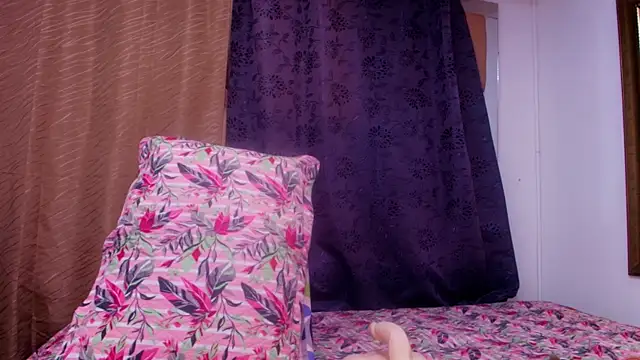 sweegirl69 online show from 11-01-25, 11:56