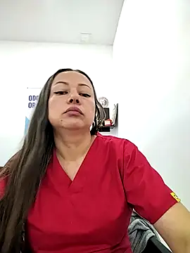 Snapshot of Madisson-04_ chatting on 11-05-25, 08:31 Madisson-04 online show from 11-05-25, 08:31