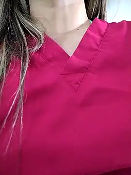 Snapshot of Madisson-04_ chatting on 11-26-25, 12:11 Madisson-04 online show from 11-26-25, 12:11