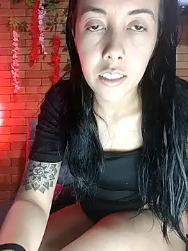 Snapshot of MiaForever1 chatting on 10-08-25, 10:18 MiaForever1 online show from 10-08-25, 10:18