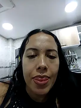 Snapshot of MiaForever1 chatting on 10-18-25, 01:41 MiaForever1 online show from 10-18-25, 01:41