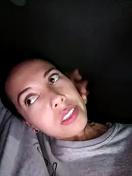 Snapshot of MiaForever1 chatting on 10-27-25, 02:15 MiaForever1 online show from 10-27-25, 02:15