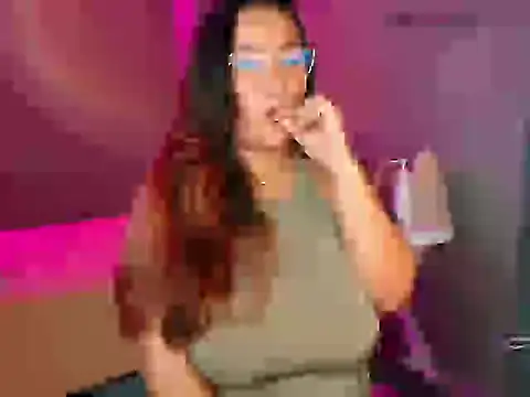 sophiejuicy  online show from 10-09-25, 08:23