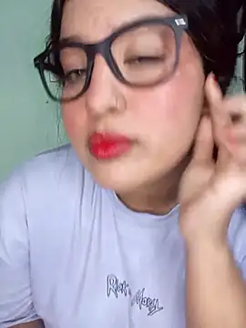 Snapshot of Cat_Hot_Party chatting on 10-10-25, 04:22 Cat Hot Party online show from 10-10-25, 04:22