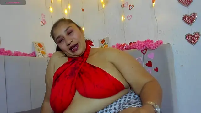 Snapshot of milf_latinn chatting on 09-26-25, 02:32 milf latinn online show from 09-26-25, 02:32