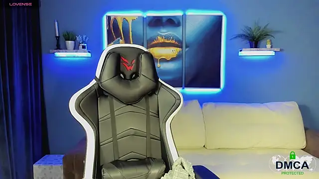 Roxy foxi online show from 11-16-25, 01:11