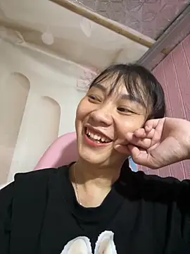 Almond-cute online show from 09-21-25, 10:28