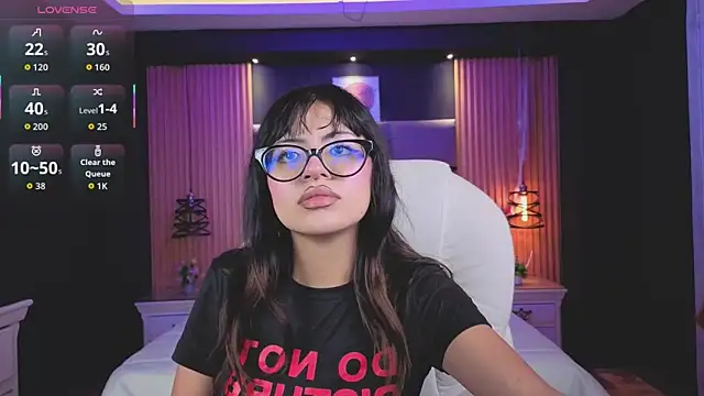 AlanaWalker9 online show from 02-18-26, 03:46