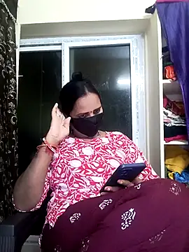 Snapshot of Mee_harini-telugupilla chatting on 11-24-25, 04:40 Mee harini-telugupilla online show from 11-24-25, 04:40