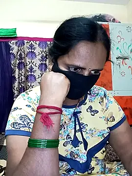 Snapshot of Mee_harini-telugupilla chatting on 12-15-25, 04:55 Mee harini-telugupilla online show from 12-15-25, 04:55