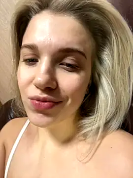 Snapshot of AlisaMyers chatting on 11-25-25, 07:47 AlisaMyers online show from 11-25-25, 07:47