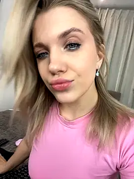 Snapshot of AlisaMyers chatting on 12-02-25, 06:08 AlisaMyers online show from 12-02-25, 06:08