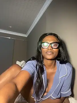 Moonzy77 online show from 11-10-25, 12:09