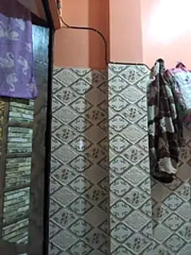 Snapshot of Aidakhan1212 chatting on 12-19-25, 06:15 Aidakhan1212 online show from 12-19-25, 06:15