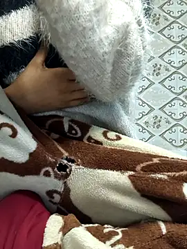 Snapshot of Aidakhan1212 chatting on 02-11-26, 10:53 Aidakhan1212 online show from 02-11-26, 10:53