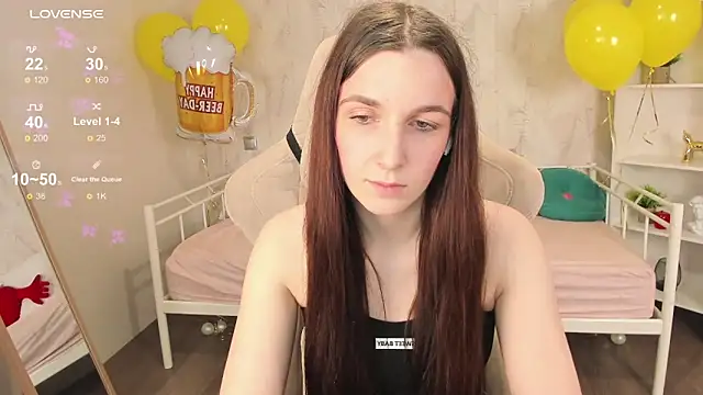 Snapshot of Miss___Eva chatting on 09-20-25, 12:11 Miss Eva online show from 09-20-25, 12:11
