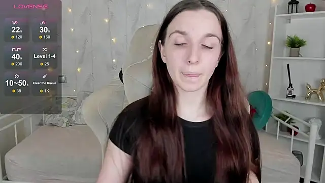Snapshot of Miss___Eva chatting on 10-10-25, 12:09 Miss Eva online show from 10-10-25, 12:09