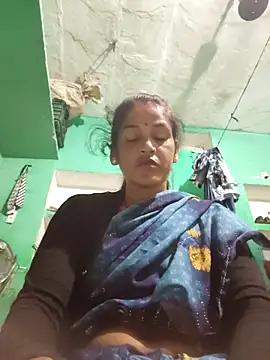 Nillohot online show from 10-15-25, 11:27