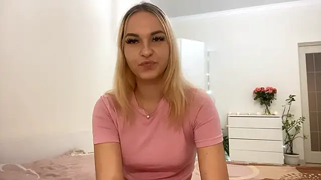 Snapshot of SlaggedForbear chatting on 10-20-25, 03:01 SlaggedForbear online show from 10-20-25, 03:01