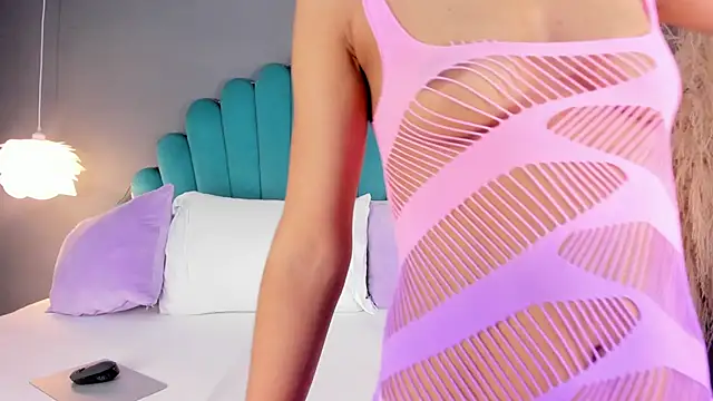 VanessaLogan online show from 10-18-25, 10:43