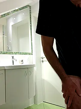 Oldmenhot66 online show from 09-25-25, 04:49