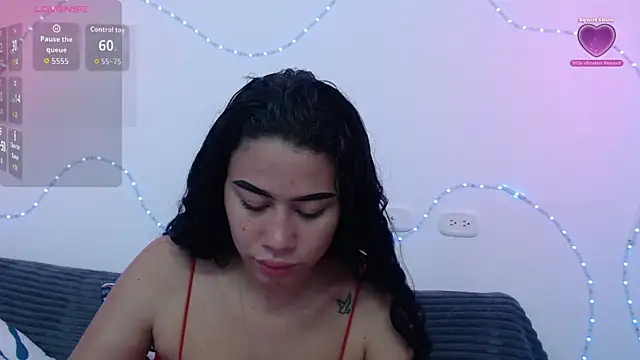 Snapshot of Sofia_candy19 chatting on 10-19-25, 04:51 Sofia candy19 online show from 10-19-25, 04:51