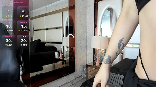 Snapshot of Ely09_ chatting on 02-25-26, 02:16 Ely09 online show from 02-25-26, 02:16