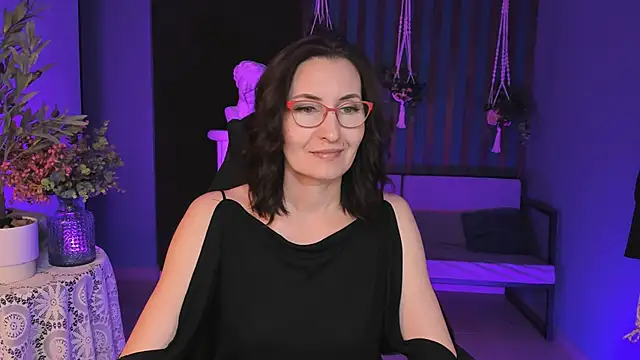 UnaTerra online show from 09-14-25, 05:28