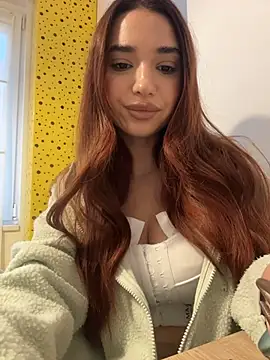 ItalianGirl online show from 11-22-25, 02:27