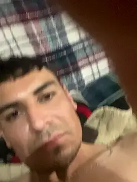 Snapshot of Efrain6996 chatting on 01-13-26, 06:13 Efrain6996 online show from 01-13-26, 06:13