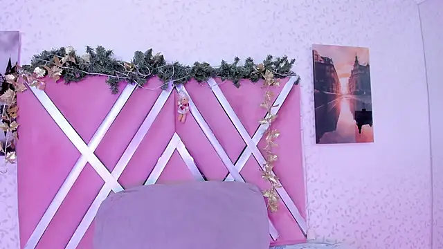 SophiaSalazar  online show from 11-21-25, 12:48