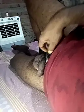 Snapshot of Rahul_Razz chatting on 09-10-25, 05:13 Rahul Razz online show from 09-10-25, 05:13