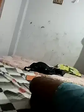 Snapshot of Rahul_Razz chatting on 09-17-25, 07:32 Rahul Razz online show from 09-17-25, 07:32