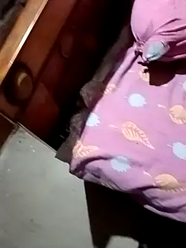 Snapshot of Rahul_Razz chatting on 10-08-25, 06:05 Rahul Razz online show from 10-08-25, 06:05