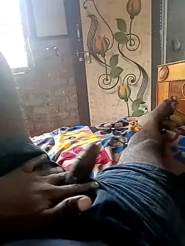 Snapshot of Rahul_Razz chatting on 10-16-25, 07:31 Rahul Razz online show from 10-16-25, 07:31