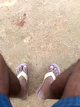 Snapshot of Rahul_Razz chatting on 10-19-25, 05:08 Rahul Razz online show from 10-19-25, 05:08