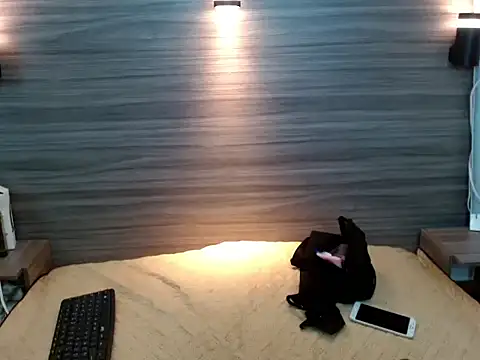 Penelopee Rouse online show from 11-27-25, 07:27