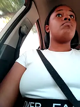 MoniqueMulberry online show from 10-28-25, 06:21