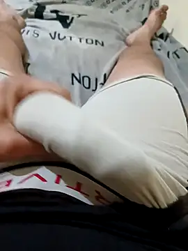 Snapshot of anis3g4 chatting on 09-23-25, 02:42 anis3g4 online show from 09-23-25, 02:42