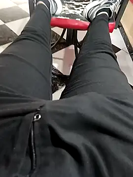 Snapshot of anis3g4 chatting on 11-04-25, 12:26 anis3g4 online show from 11-04-25, 12:26