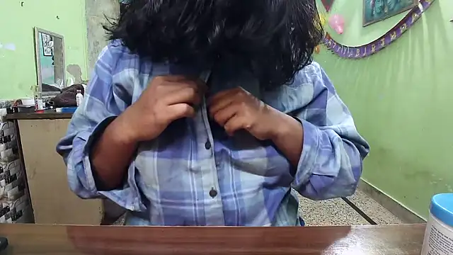 DearKimmi online show from 12-20-25, 04:58