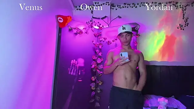 Owen Benkosky online show from 12-03-25, 03:03