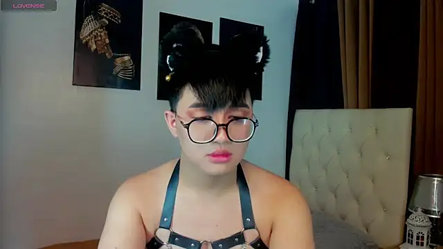 Snapshot of KentAivan chatting on 09-28-25, 04:18 KentAivan online show from 09-28-25, 04:18