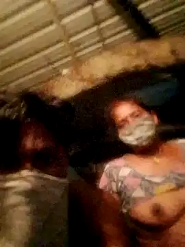 Snapshot of CUTE-004 chatting on 10-07-25, 06:49 CUTE-004 online show from 10-07-25, 06:49