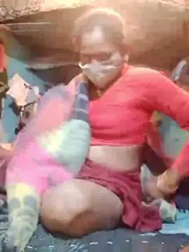 Snapshot of CUTE-004 chatting on 12-20-25, 04:14 CUTE-004 online show from 12-20-25, 04:14