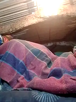 Snapshot of CUTE-004 chatting on 02-09-26, 05:28 CUTE-004 online show from 02-09-26, 05:28