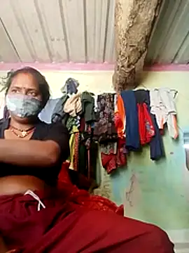 Snapshot of CUTE-004 chatting on 02-17-26, 07:16 CUTE-004 online show from 02-17-26, 07:16