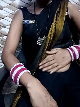 Snapshot of Bhabhilux2025 chatting on 09-15-25, 05:02 Bhabhilux2025 online show from 09-15-25, 05:02